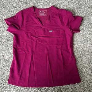 FIGS scrub top